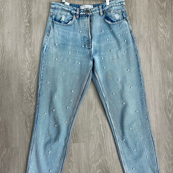 Vintage Pearl Embellished Mom Jeans - Picture 8 of 9